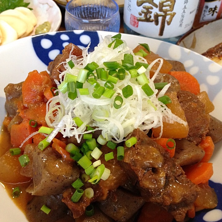 牛すじ肉の煮込みです☆煮込むほどお肉の旨みがUP！